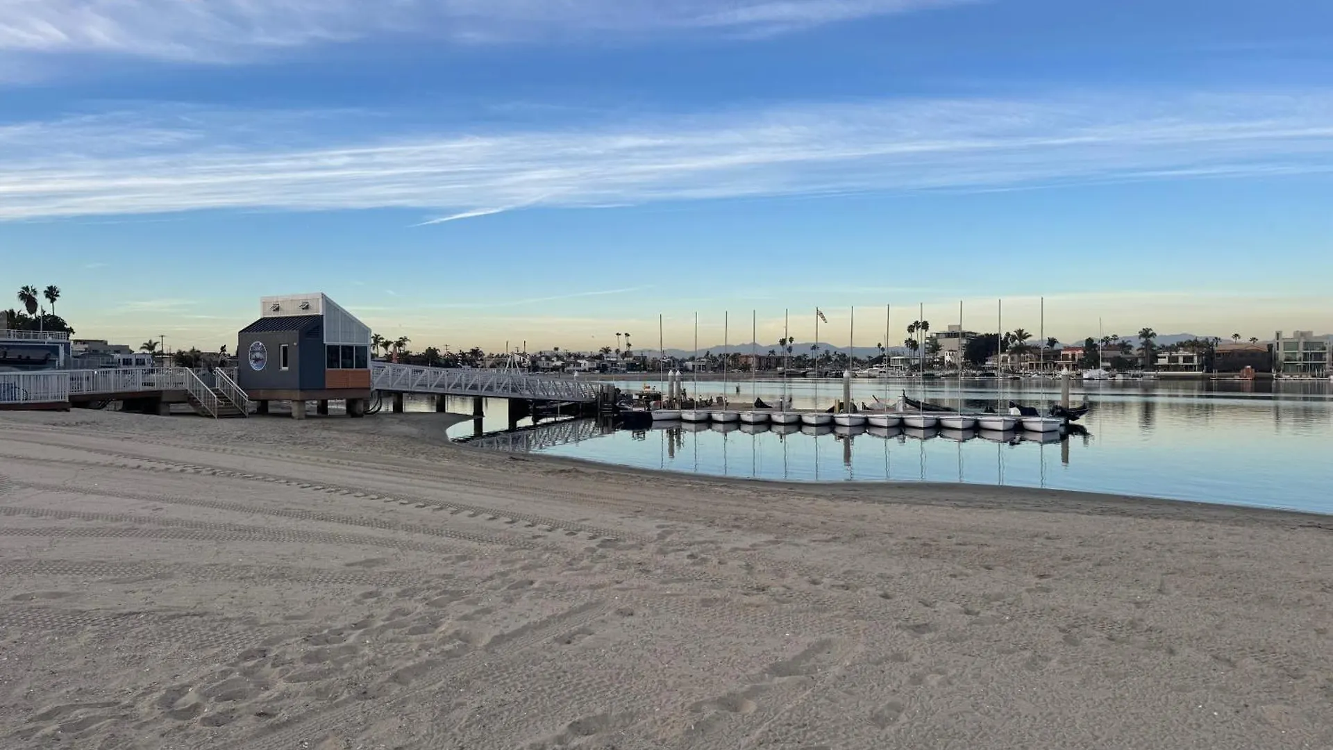 Sea La Vie Beachhouse On The Sand Long Beach Holiday home